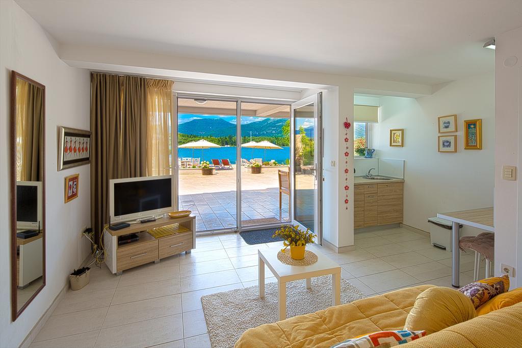 Aruba Apartments 蒂瓦特 外观 照片